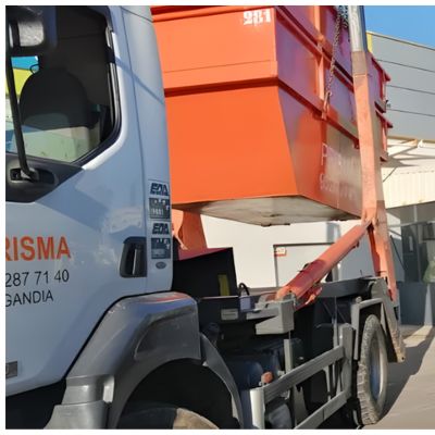 Servicio de contenedores en Gandia para obras y reformas con recogida en 24 horas